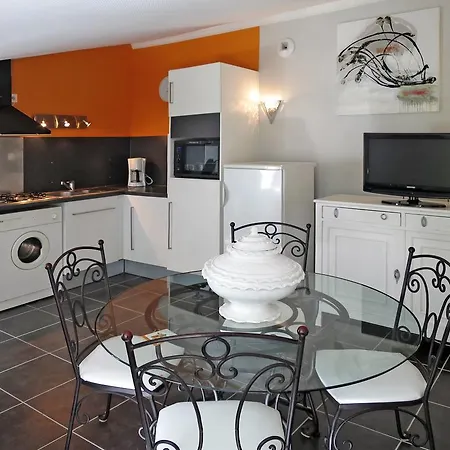 Ferienhaus 100s *